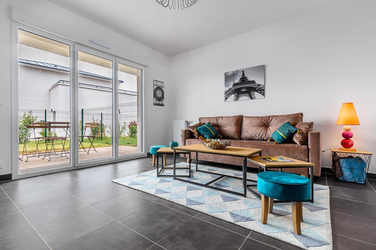 King Size Bed - Free Private Parking - Garden & Terrace - 14Min From Disneyland Ferrières-en-Brie Eksteriør bilde